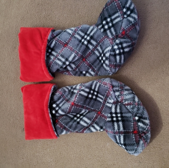 Cozy and warm pajama with boots . - Picture 9 of 10